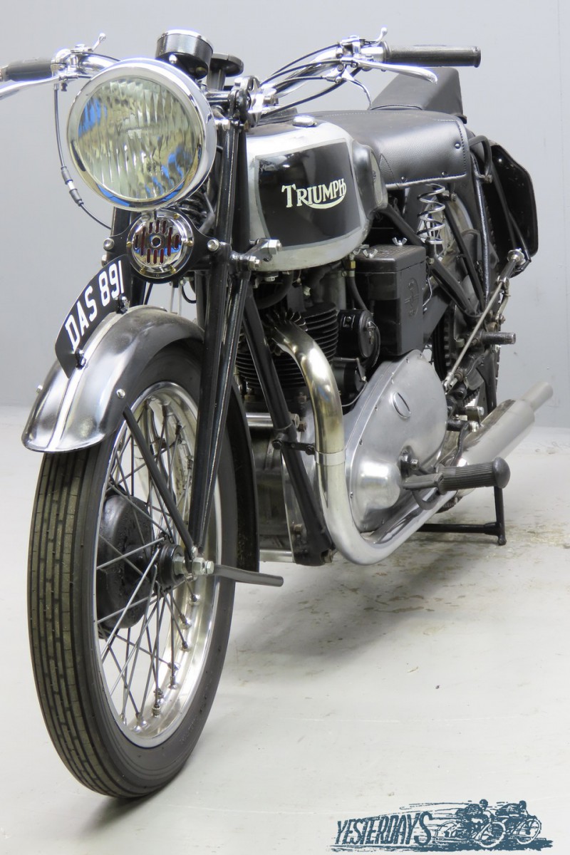 Triumph-1936-3202-5