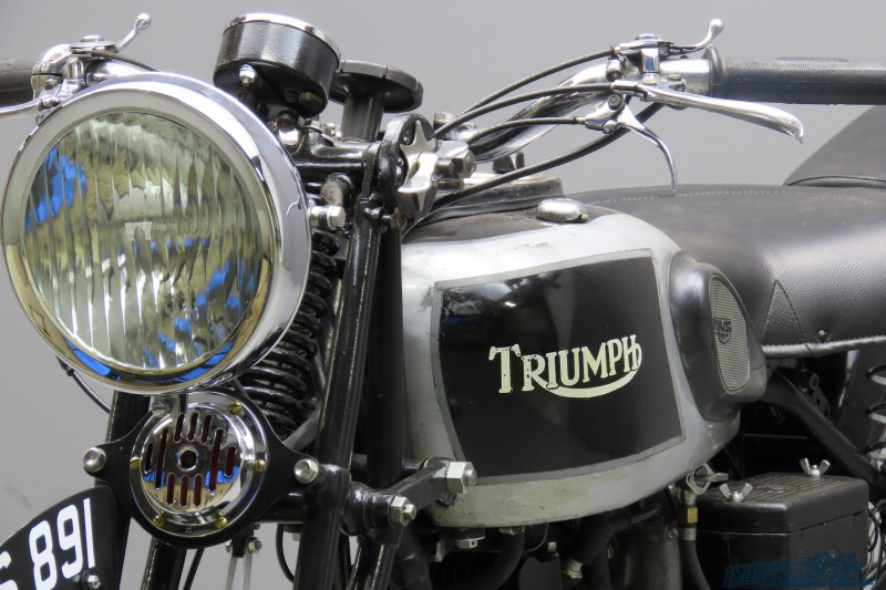 Triumph-1936-3202-7