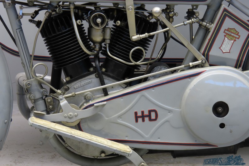 HD 1920 F 2204 (4)