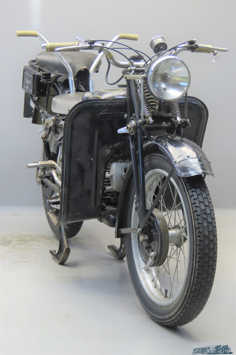 Moto Guzzi 1952 Superalce 2210 (4)