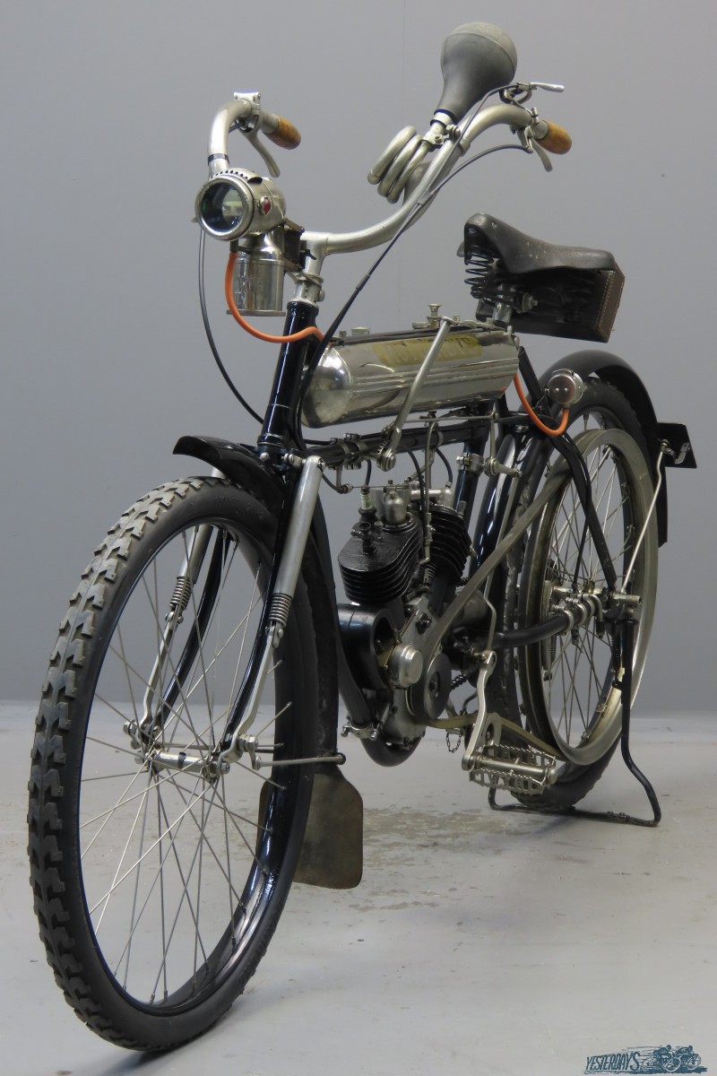 Motor Reve 1911 2210 (3)