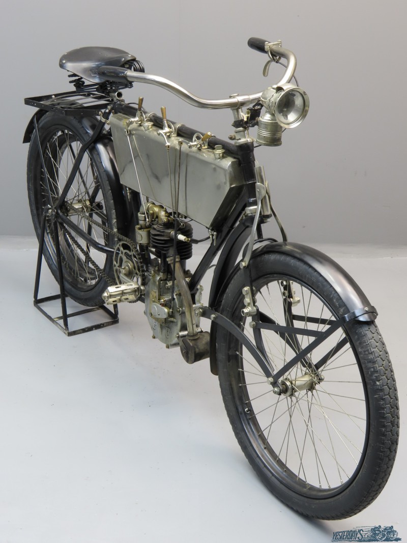 Peugeot 1904 2211 (4)