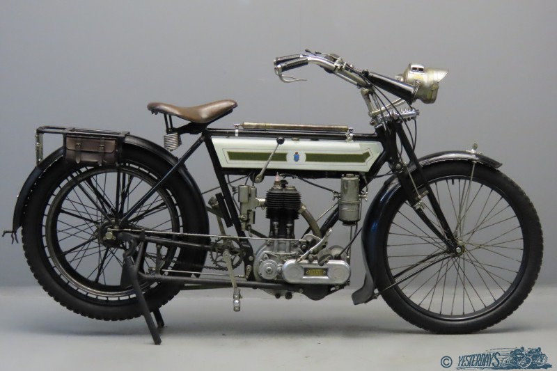 Triumph 1913 2303 (5)