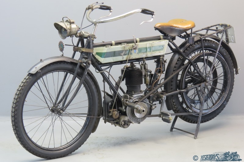 Triumph 1910 2306 (4)