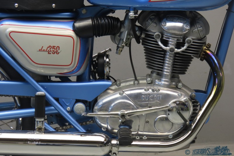 Ducati 1963 Motottrans 2308 (1)